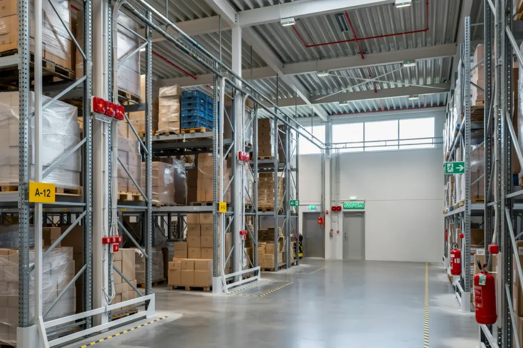 installation av brandlarm och n dbelysning i lagerlokal i riksby rikst ckande
