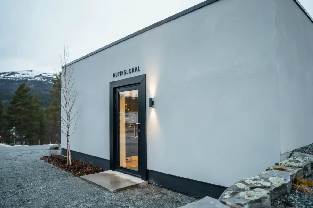 komplettering av elinstallationer vid butikslokal i malmberget
